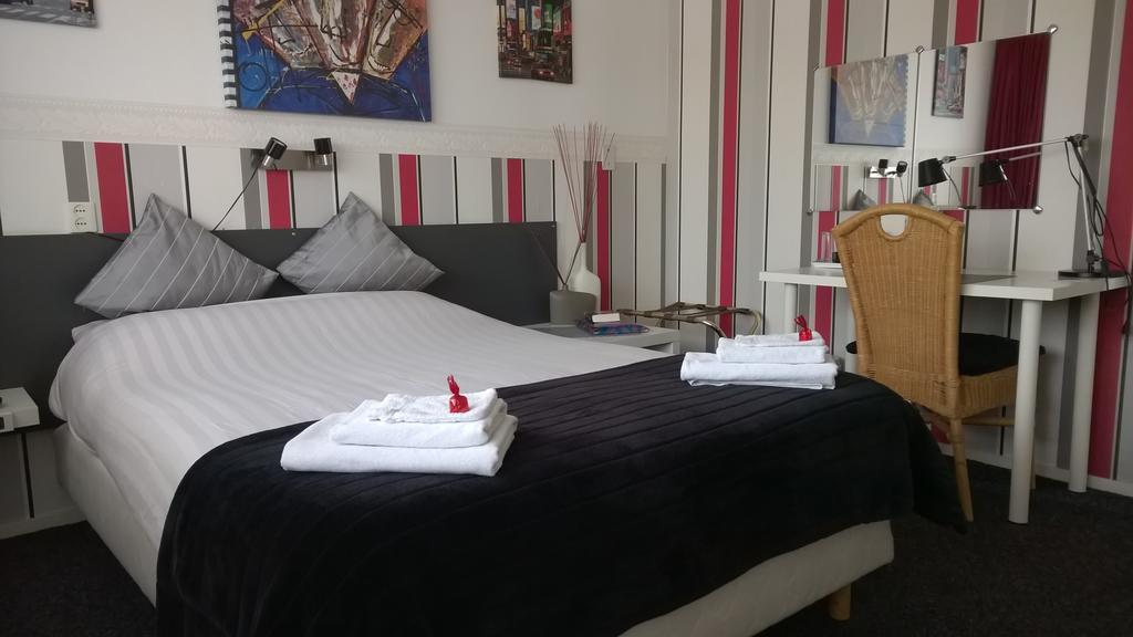 Hotel Noordzee Hoek van Holland Quarto foto